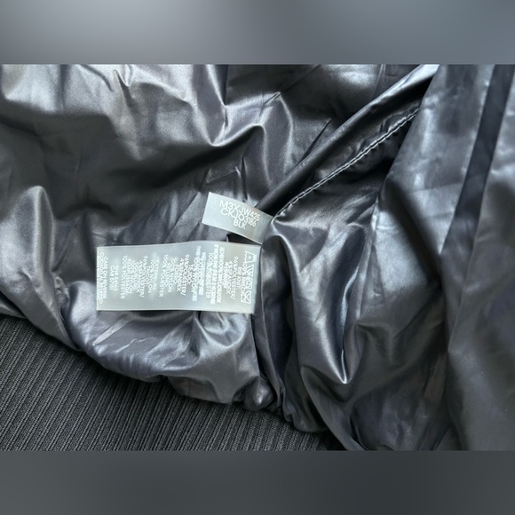 NWOT Calvin Klein Shiny Puffer Bomber - Picture 13 of 15